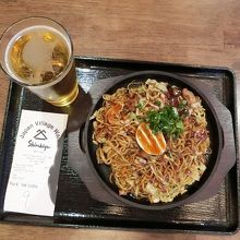 「焼きそば」。