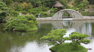 市街地にある庭園