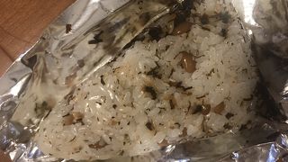 和菓子屋さんのおこわ・絹笠のとん蝶