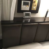 ベッドとベッドヘッド