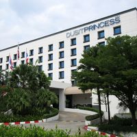 「シーコン・スクエア」の隣りに位置していました