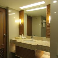 バスルームは…