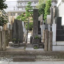 半井桃水の墓所