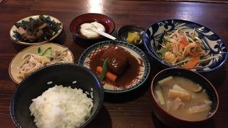 味噌味のラフテーがとろけます