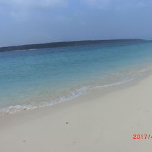 前浜から見た来間島