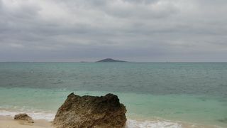 池間島のビーチから見るのがいい