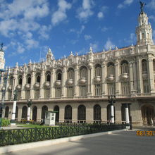 カピトリオ側から側面を見ています