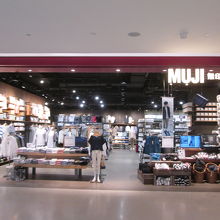 セントラル エンバシー