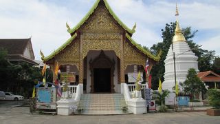 本堂には自由に入れました