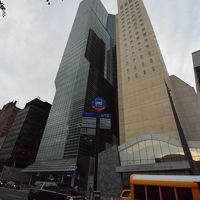 国連のお向かいにあるタワーホテルです！