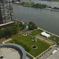 お部屋から見た、国連