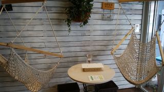 ハンモックの席があります