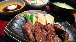 落ち着いた雰囲気の百菜さん!!