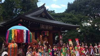 神社の空気をいただく