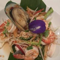 サラダも美味しく日本人好み