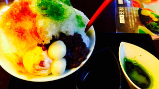 ゆったりと風を感じながらかき氷を食べれる