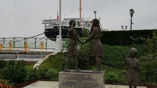 公園の一角にあります