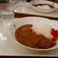 大盛況！平日夕食カレー無料サービス