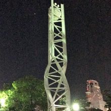 平和の時計塔。