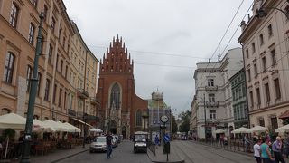 見どころの多い通りです