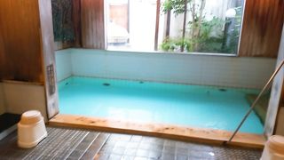 アクセス便利な公衆温泉