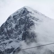 険しい山です