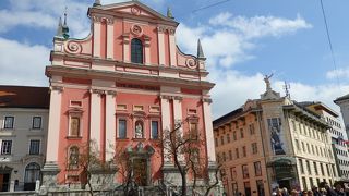 目立っています