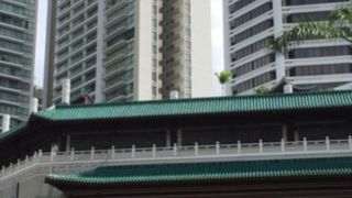 緑色の屋根が印象的