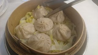 小籠包は肉汁たっぷり