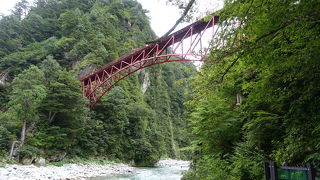 欅平駅前の名所