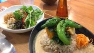 ゴマたっぷりのランチ