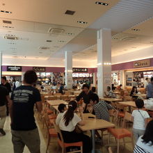 フードコート