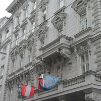 19世紀の重厚な建物