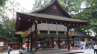 コンパクトな境内に見どころが満載