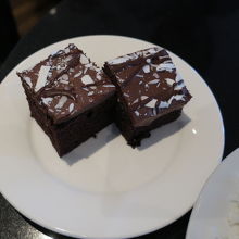 おいしいチョコレートケーキでした