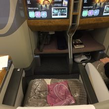 広くて長時間のフライトも疲れない