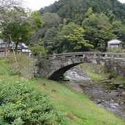 秋月城下町の入り口にあります