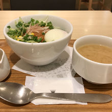 タコライスどんぶり スモール　￥810（税込）