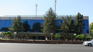 目の前にバスターミナル