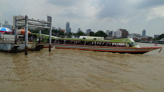 都会の喧騒の中の癒し*^^*