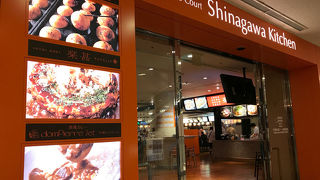 品川プリンスホテル内のリッチなフードコート