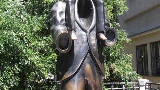 ユニークなカフカ像