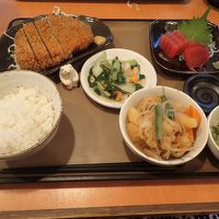 ばんごはん。あたたかな家庭料理です