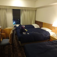 椅子が　もう少し　ほしかったが、後は　十分満足