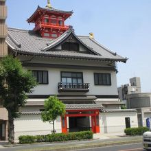 朱色の塔がいいです