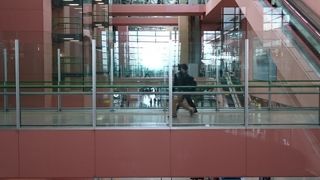 巨大でかっこいい空港