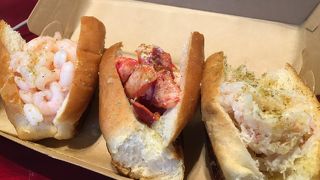 インスタ映えするロブスターロールのお店です。