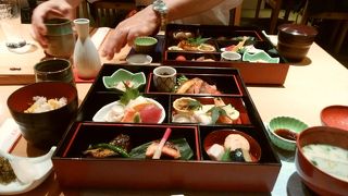 夜はあんまり並びません