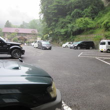 丹沢湖を更に北上するとあります