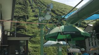 高齢者も安心！大室山登山リフト！！